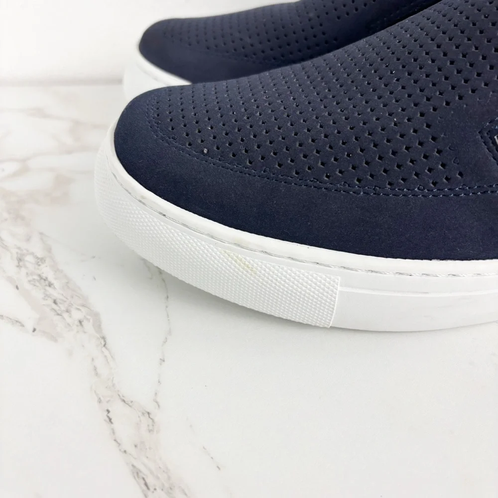 Calto Men’s Invisible Height Increasing Sneaker Shoes Sz 11